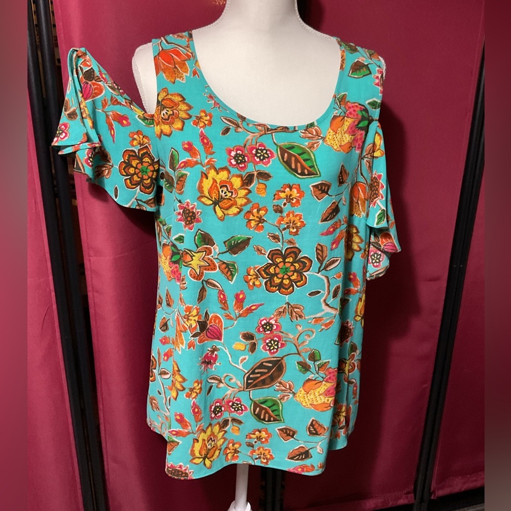 Rose + Olive Cold Shoulder Ruffled Split Sleeve T… - image 1